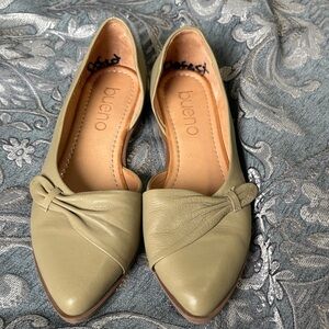 Bueno Women's Olive Leather Loafers